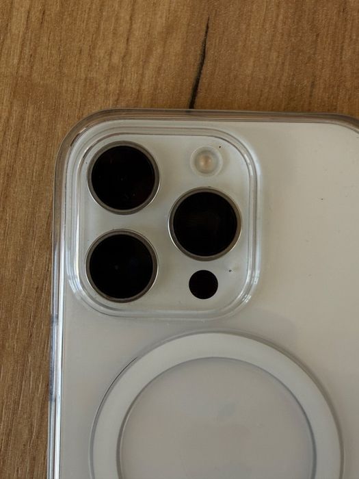 Iphone 16 pro.  Айфон 16 про