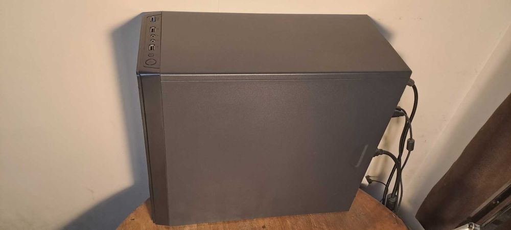 Гейминг Компютър