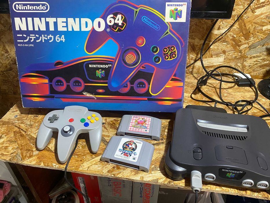 Nintendo 64 N64 с коробкой (Япония, 220V) + картрижи