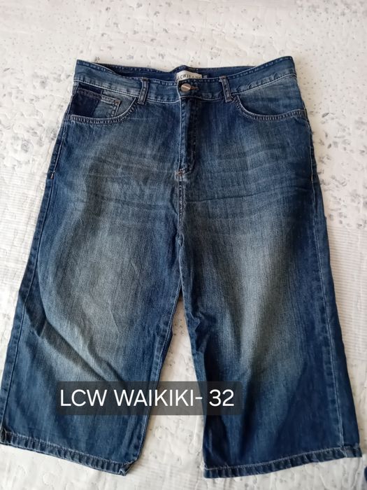 Къси дънкови панталони