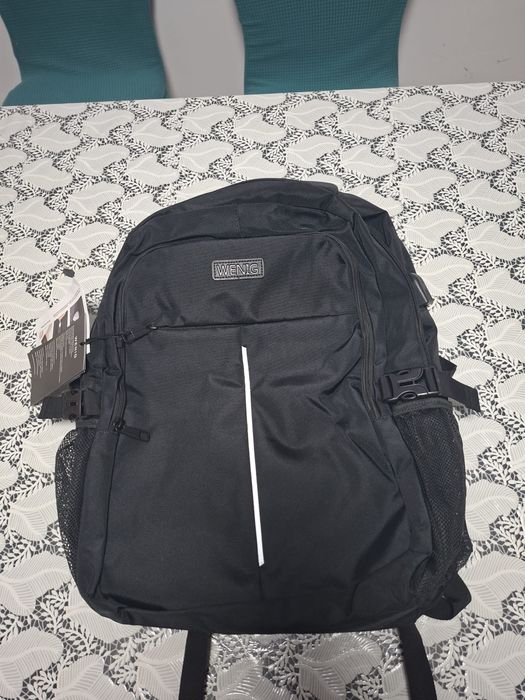 Rucsac Laptop 17" WENIG - Antifurt & Port USB - Nou