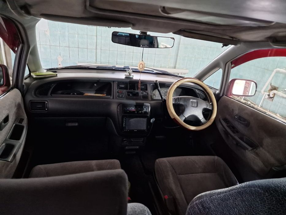 Продам Хонда одиссей 1995г