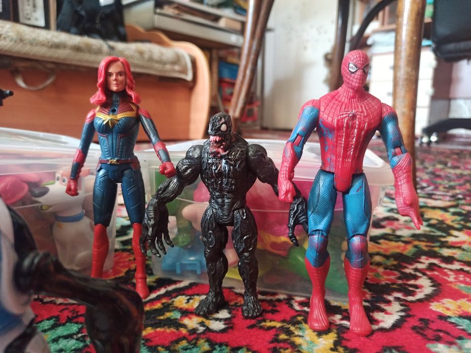 Продам набор Marvel