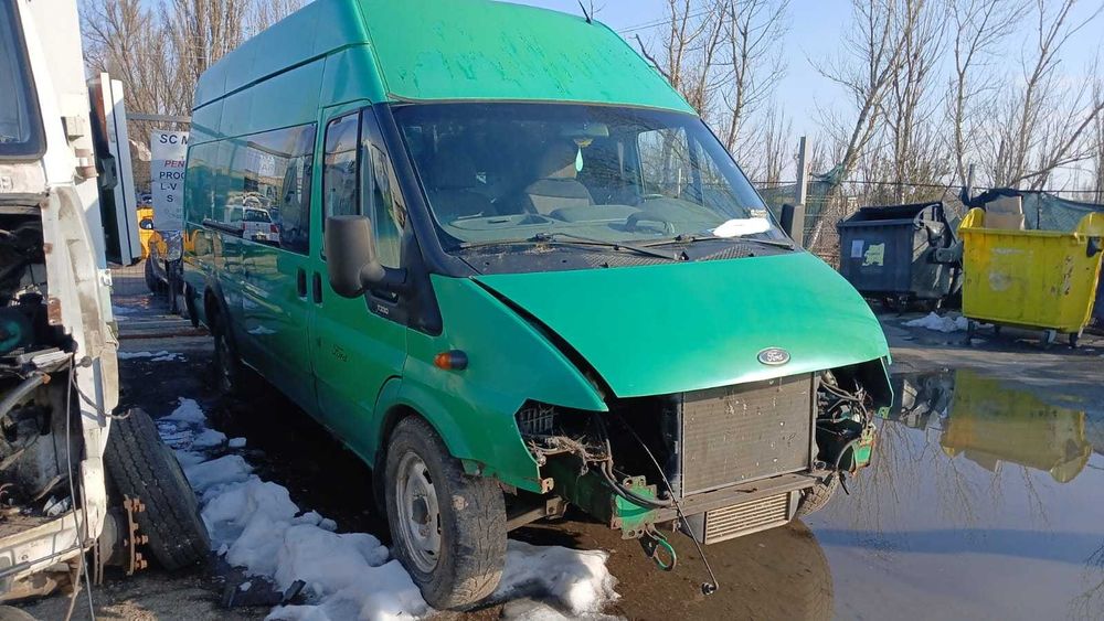 Dezmembrez Ford Transit 2.4 Diesel Din 2002 - D2FA