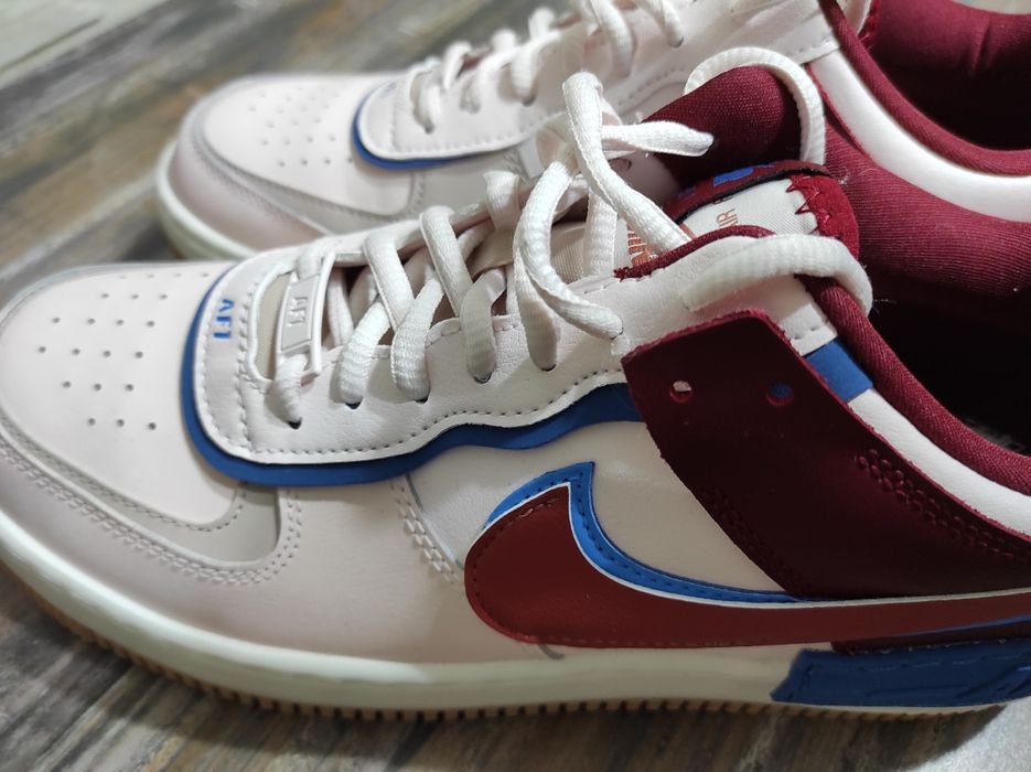 Adidași Nike Nr 40,5