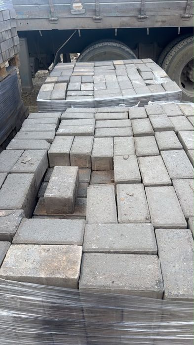 Продам брущатку б/у