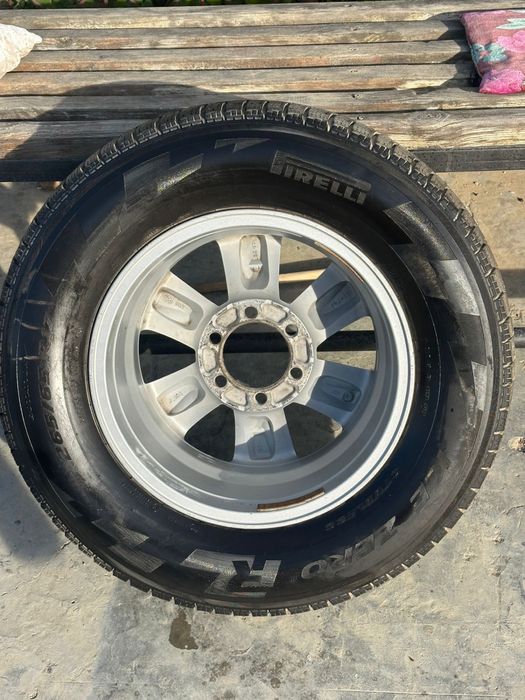 Автошины колеса с диском от прадо150