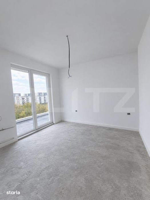 Penthouse de vanzare, 68 mp, zona Tractorul