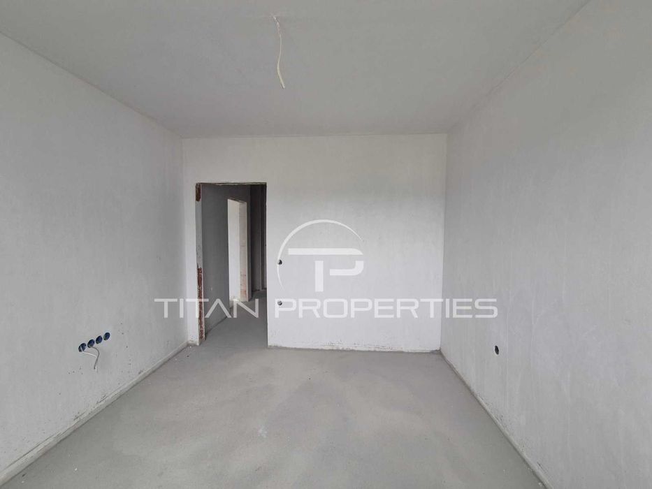 Двустаен апартамент в Коматево