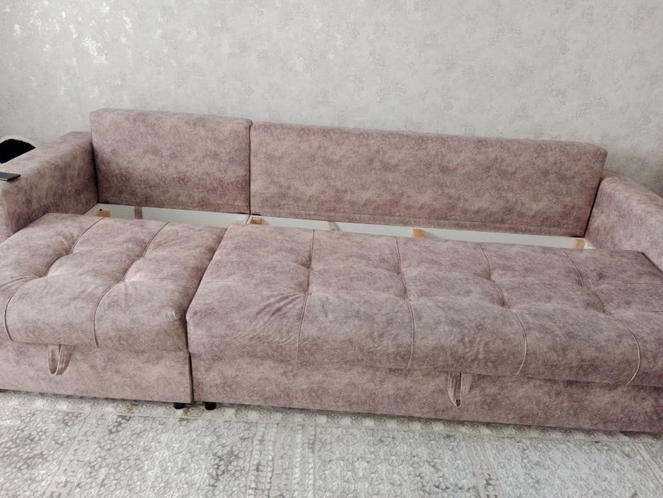 Продам двиван в хорошем состоянии