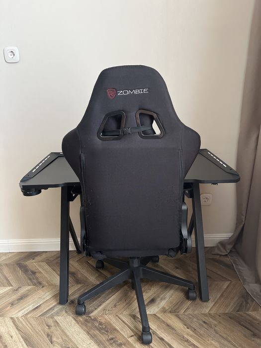 Игровой стол и стул