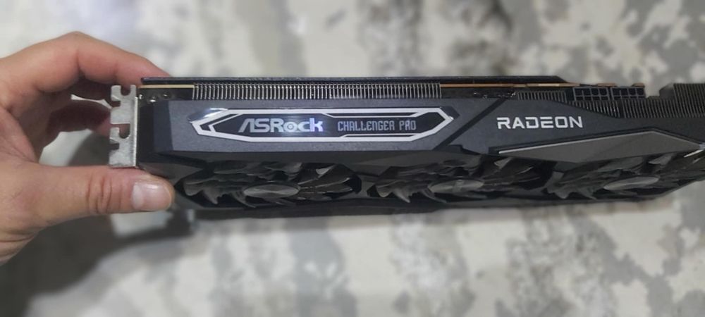 Vand placa video RX 6700 XT AsRock  Challenger pro