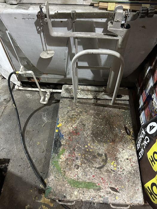 Продам  не дорого весы сделано ссср в рабочим отличом состоянии