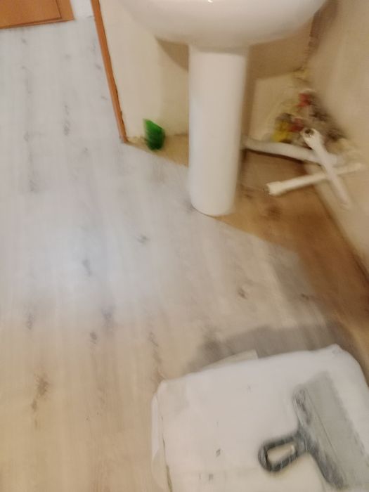 Продам унитаз с раковиной