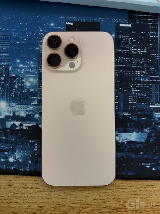 iPhone 16 Pro Max Desert
