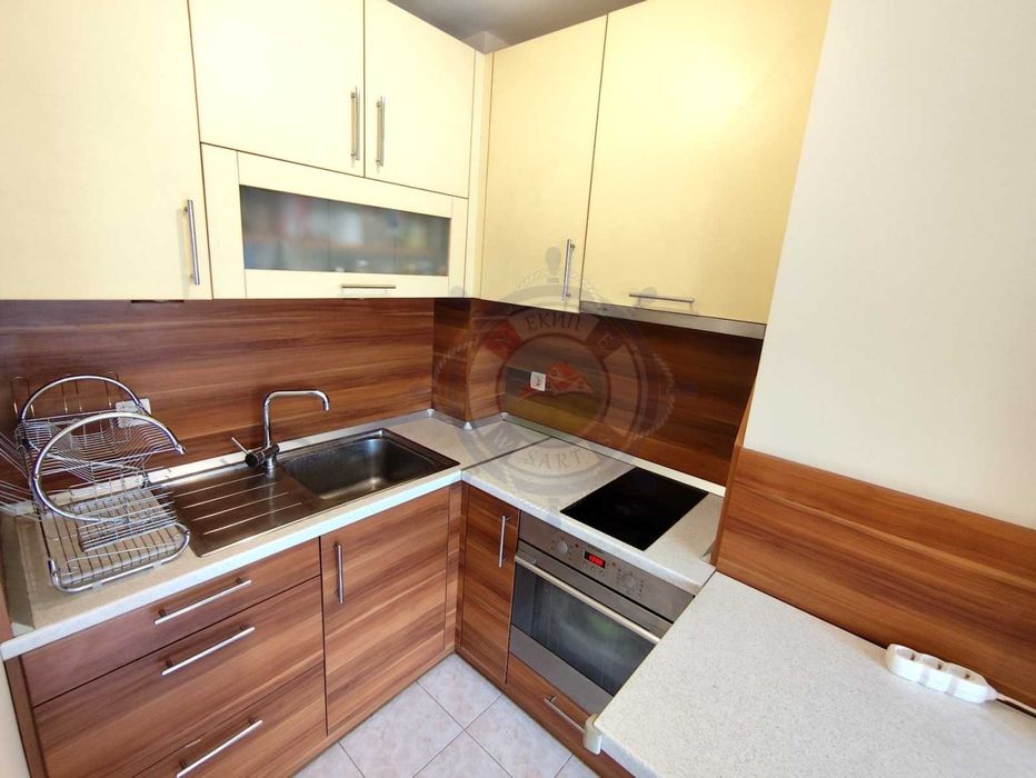 Двустаен обзаведен апартамент в кв.Възраждане1, гр.Варна