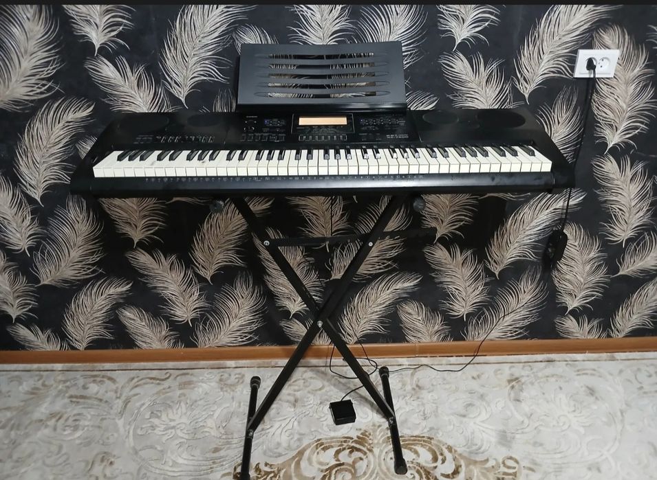 Синтезатор сотилади