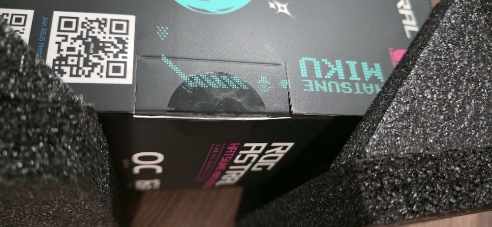 Nvidia Asus Rog Astral RTX 5080 Hatsune Miku