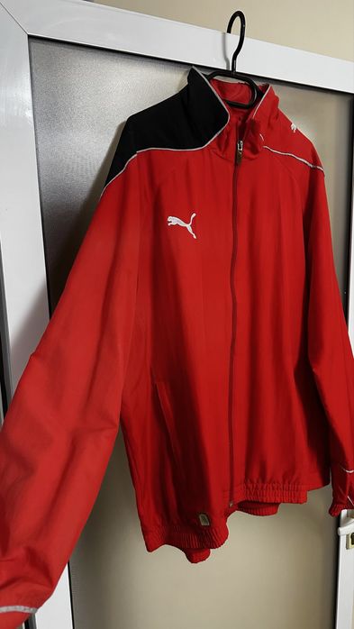 Vand bluza de ttening Puma , model deosebit