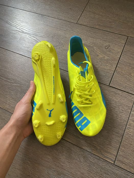 Футбольные бутсы(профессиональные)