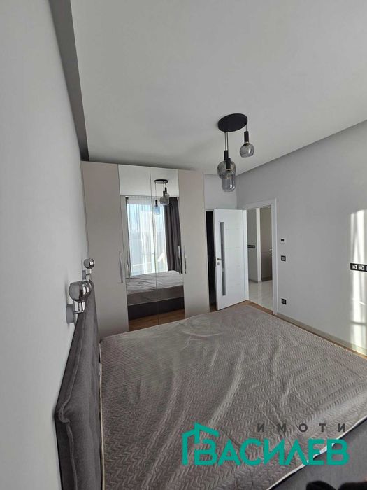 Продава се Тристаен апартамент в София, Център - 111 кв.м за 1833 €/кв.м - Снимка #4