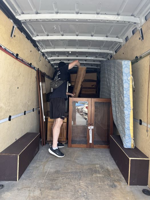 Хамали - Транспортни и хамалски услуги Бургс  - преместване и превоз