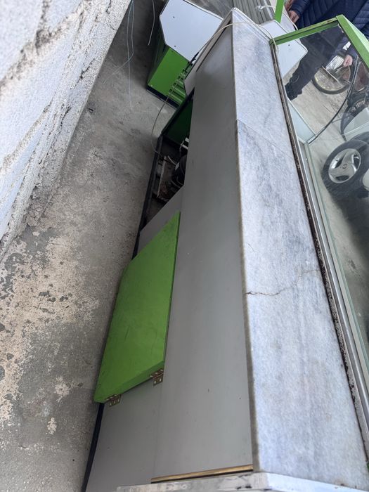 Холодильник ветрина