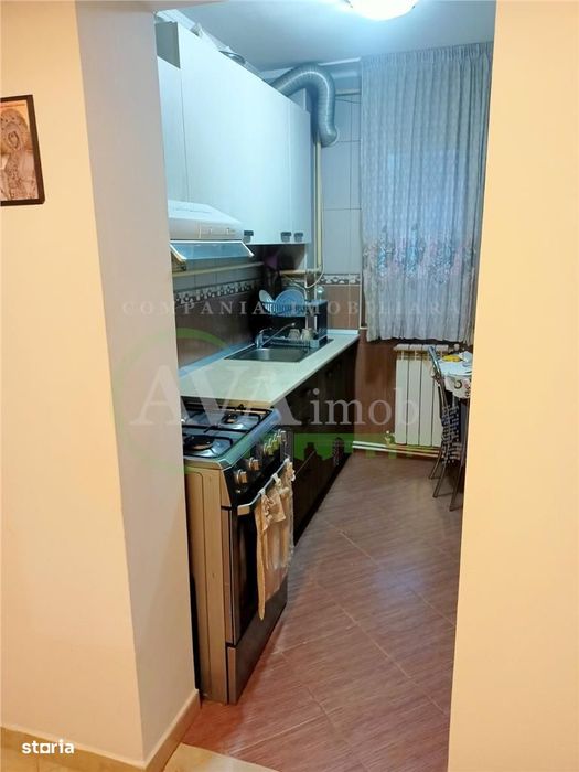 Apartament 2 camere semidecomandate, mobilat, zona Tic Tac