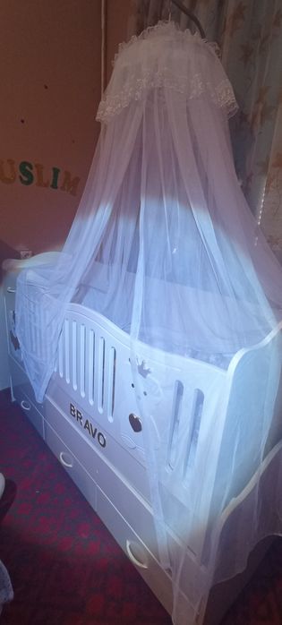 Детская кроватка