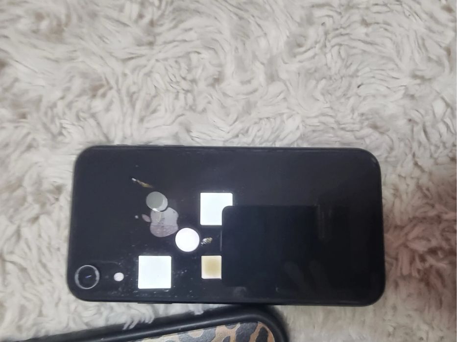 Vand iphone XR.Nu accept schimburi