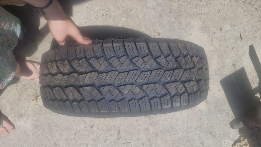 Шины продаю. Абсолютно новые