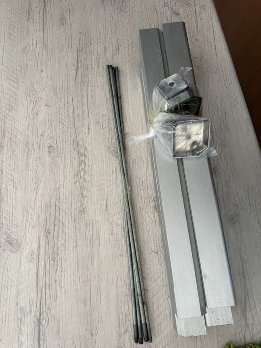 Продам стол кухонный-стекляный,САМОВЫВОЗ…..!———————-