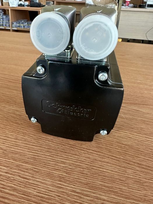 Servomotor BMH1003P17A2A Schneider Electric