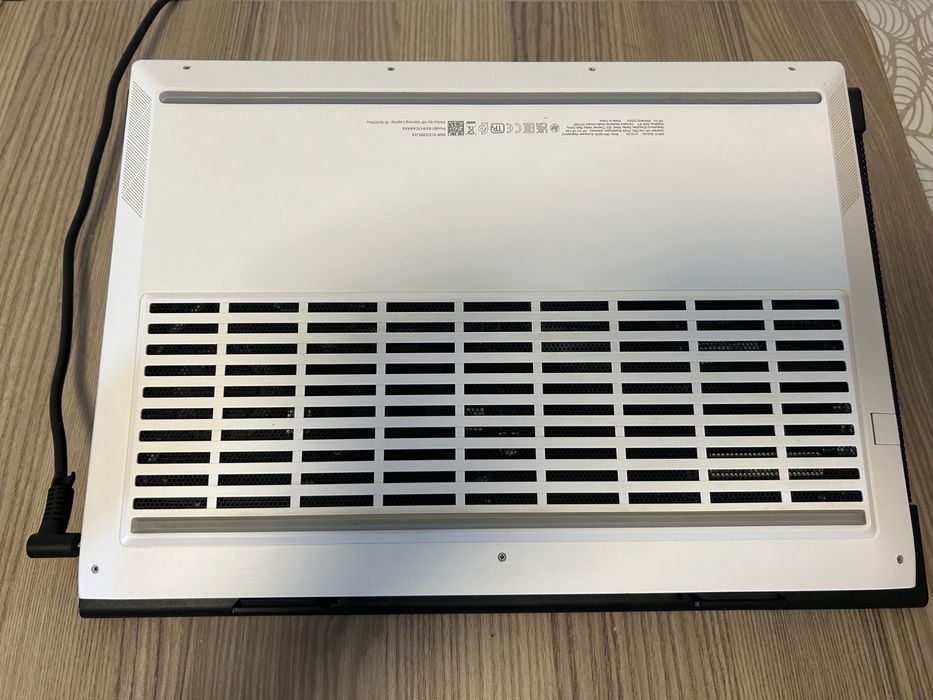 Продавам HP Victus 15 Gaming Laptop – RTX 3050 Ti / Отлично състояние
