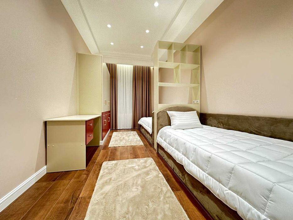 НОВОСТРОЙКА! ГОТОВЫЙ АРЕНДАТОР! Новая 3х ком кв-ра Алайский Минор ID03