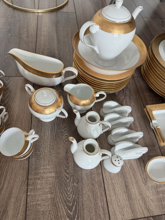 Сервиз чайно-столовый