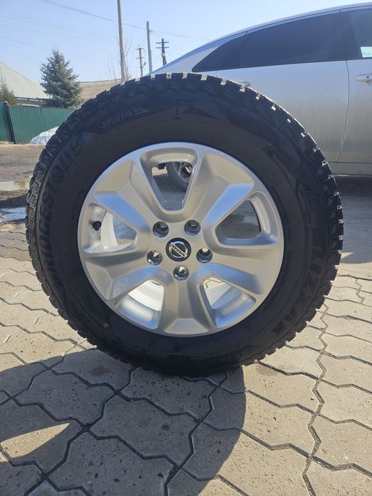 Продам шины Bridgestone Blizzak Spike-02