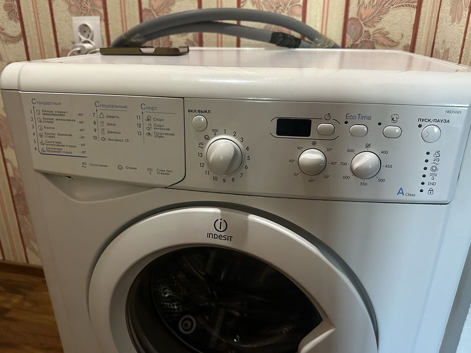 Стиральная машина Indesit