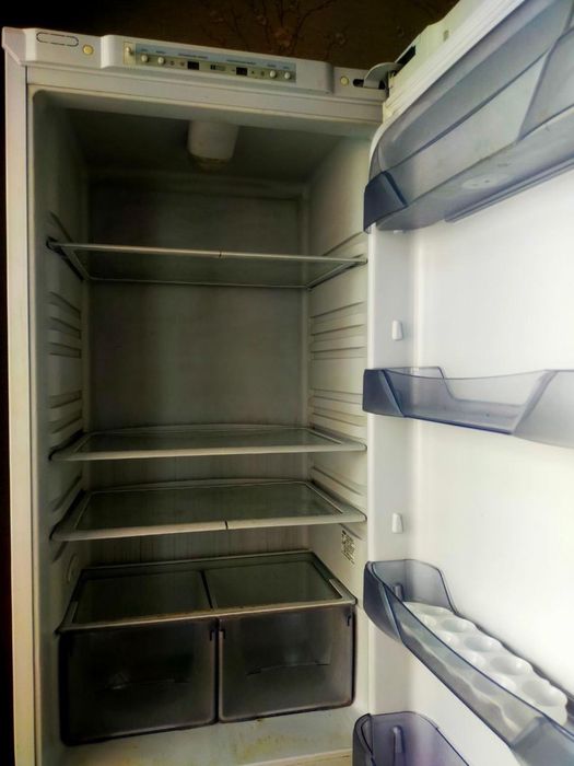 Продам холодильник