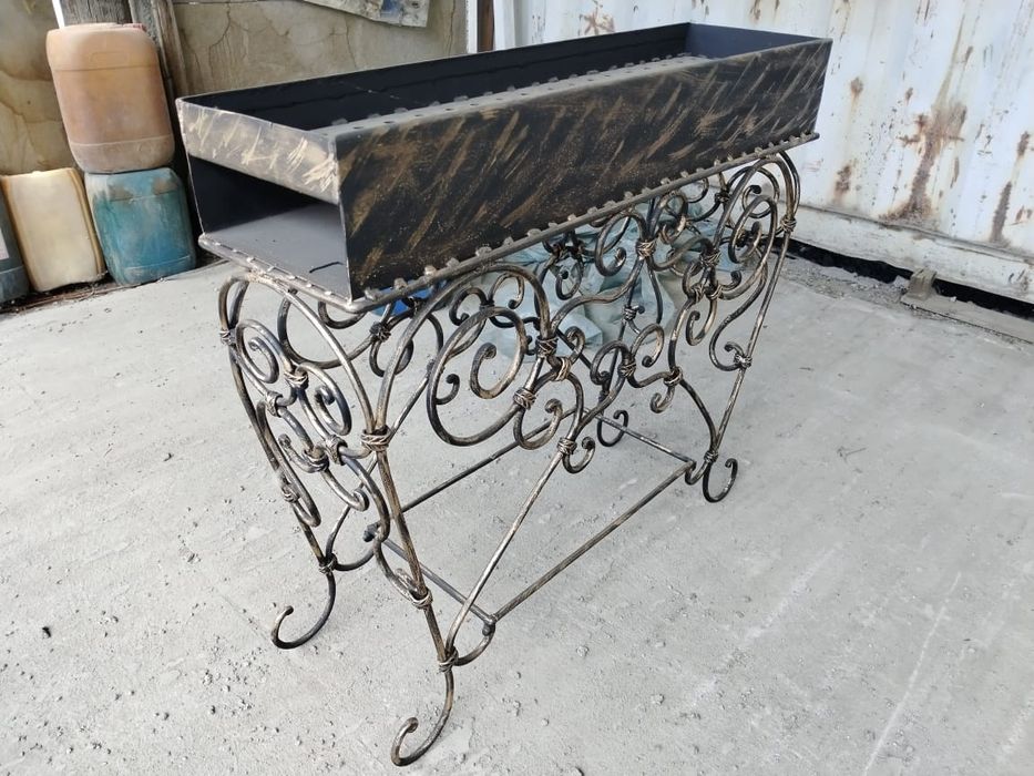 Мангал. Хороший подарок.