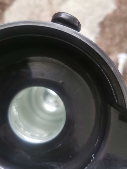 Продавам голям гръцки термос с помпа