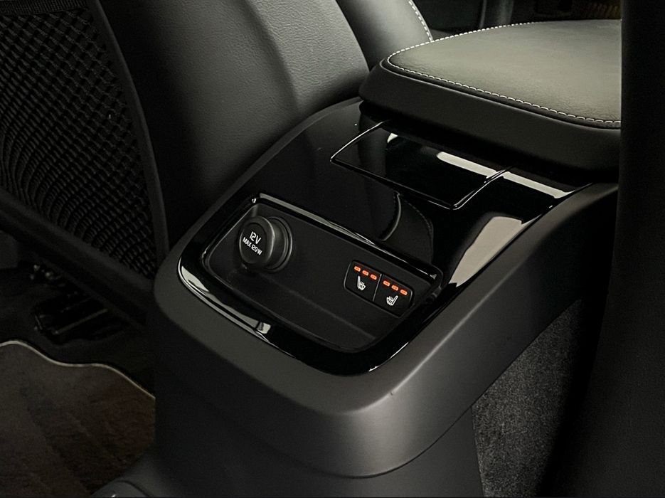 Volvo S90 T8 AWD R-Design Plug-in Hybrid