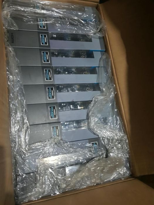 HDMI-кабель Samsung

Продаю новые HDMI-кабели Samsu
