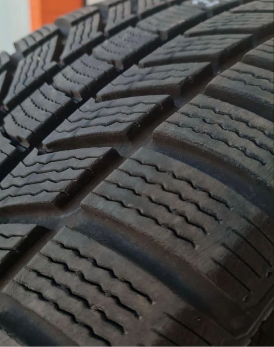 Continental 235/55/19