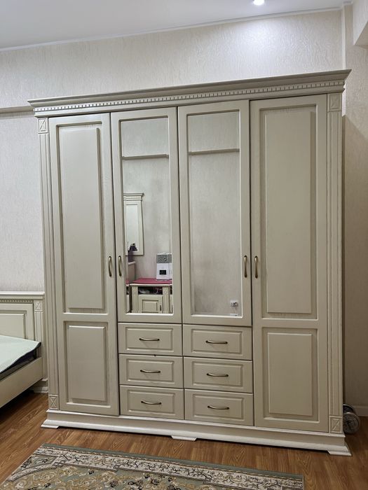 Спальный гарнитур