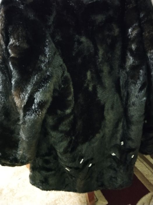 Norka shuba sotiladi naturalka