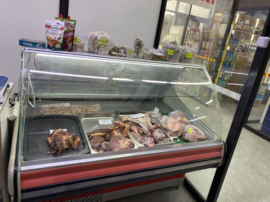 Продам холодильник витрину