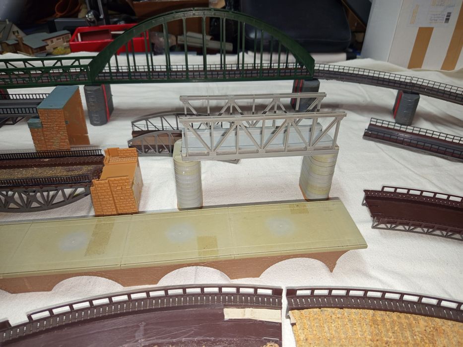Poduri pasarele HO Marklin Faller Vollmer trenulețe diorama Roco piko