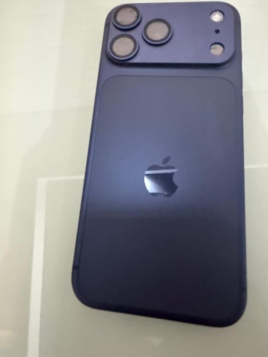 Vand sau schimb iphone 17 pro max