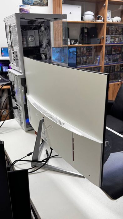 Монитор Hasnesoe 165Hz ,2K, 32 дюйм.